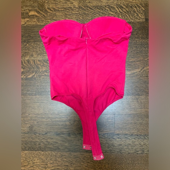 SUPERDOWN REVOLVE Stef Bustier Strapless Bodysuit Hot Pink Women’s Size Medium - Picture 13 of 15